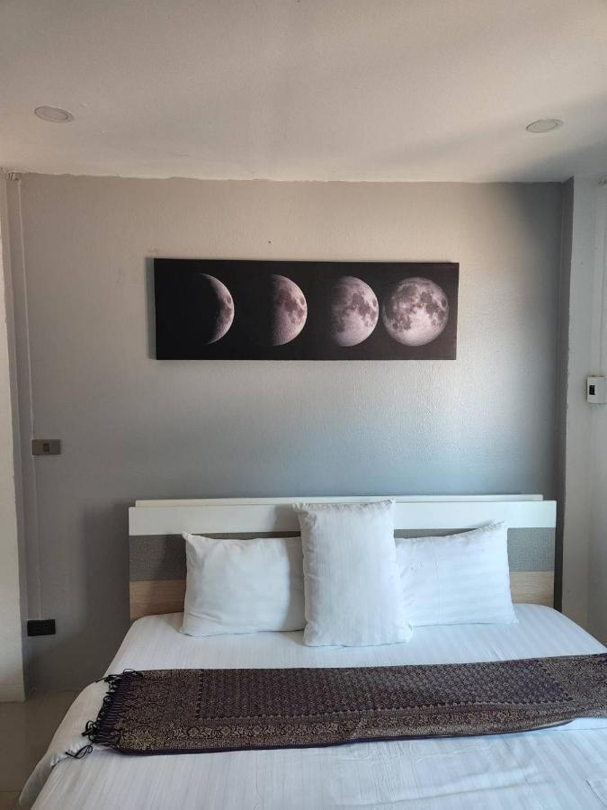 Galaxy Suites Pattaya Exterior photo